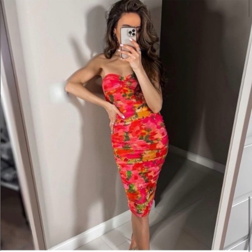 Zara ruched floral strapless midi dress